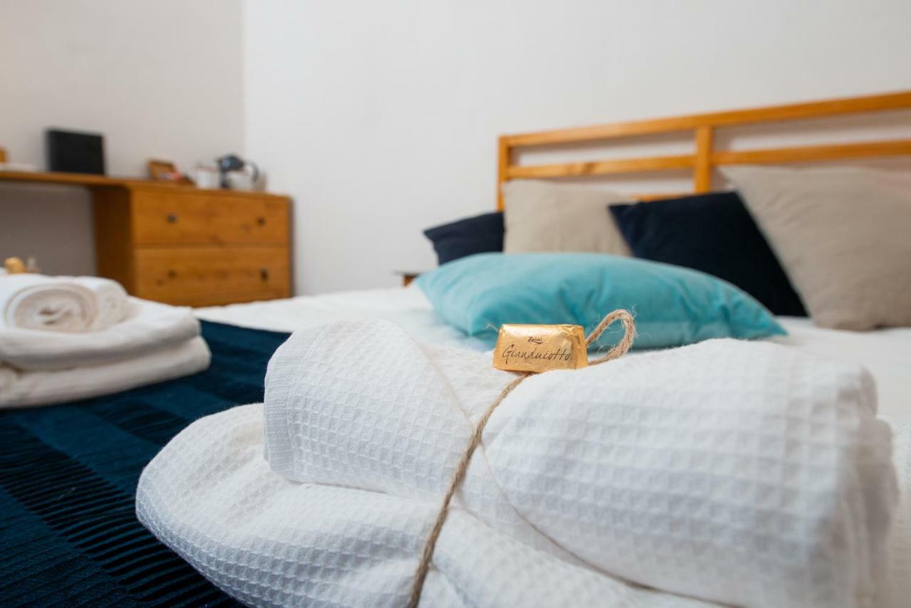 Light Blue - Apartment In The Middle Of Everything Torre Annunziata Eksteriør bilde